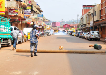 Chaos at Kisekka market; teargas fired