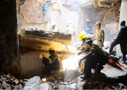 Architects unite to check collapse of buildings