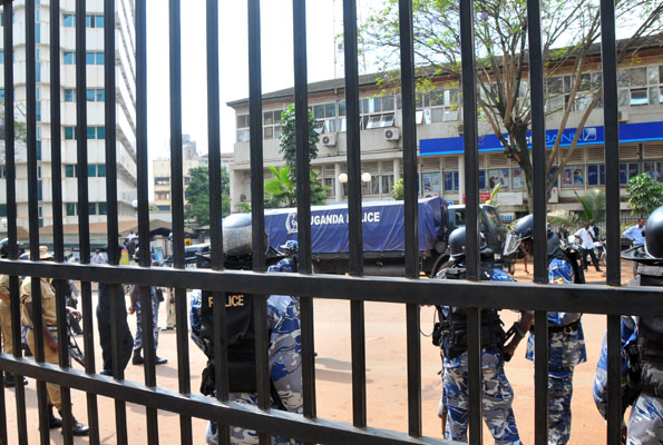 Police blocks Lukwago’s procession