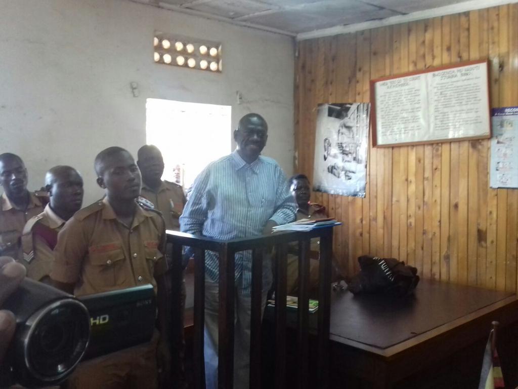 State Withdraws Besigye’s Disobedience Case