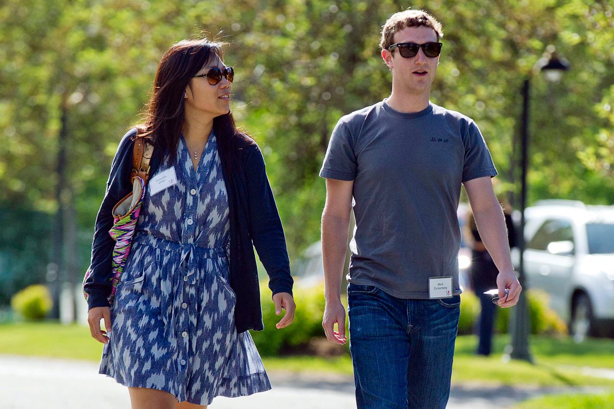 Facebook founder Mark Zuckerberg and wife pledge $3bn to fund medical research