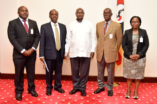 Museveni meets Umeme officials, discuss high power tariffs