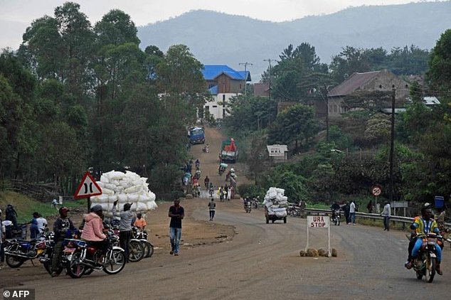 Over 300 refugees From Congo enter Uganda