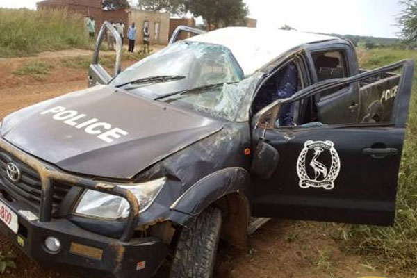 Police officer dies in accident