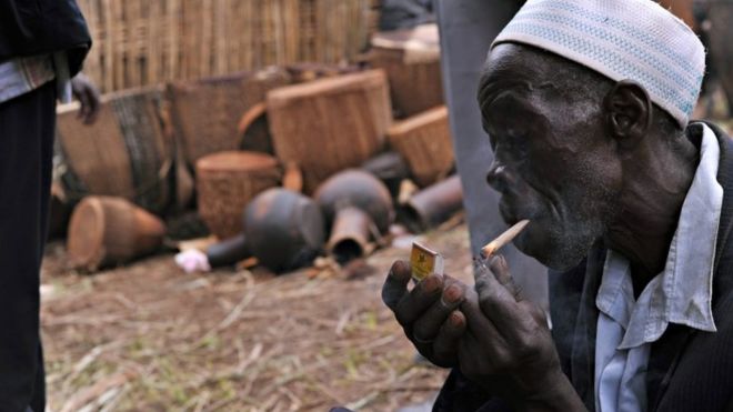 KCCA bans public smoking in Kampala