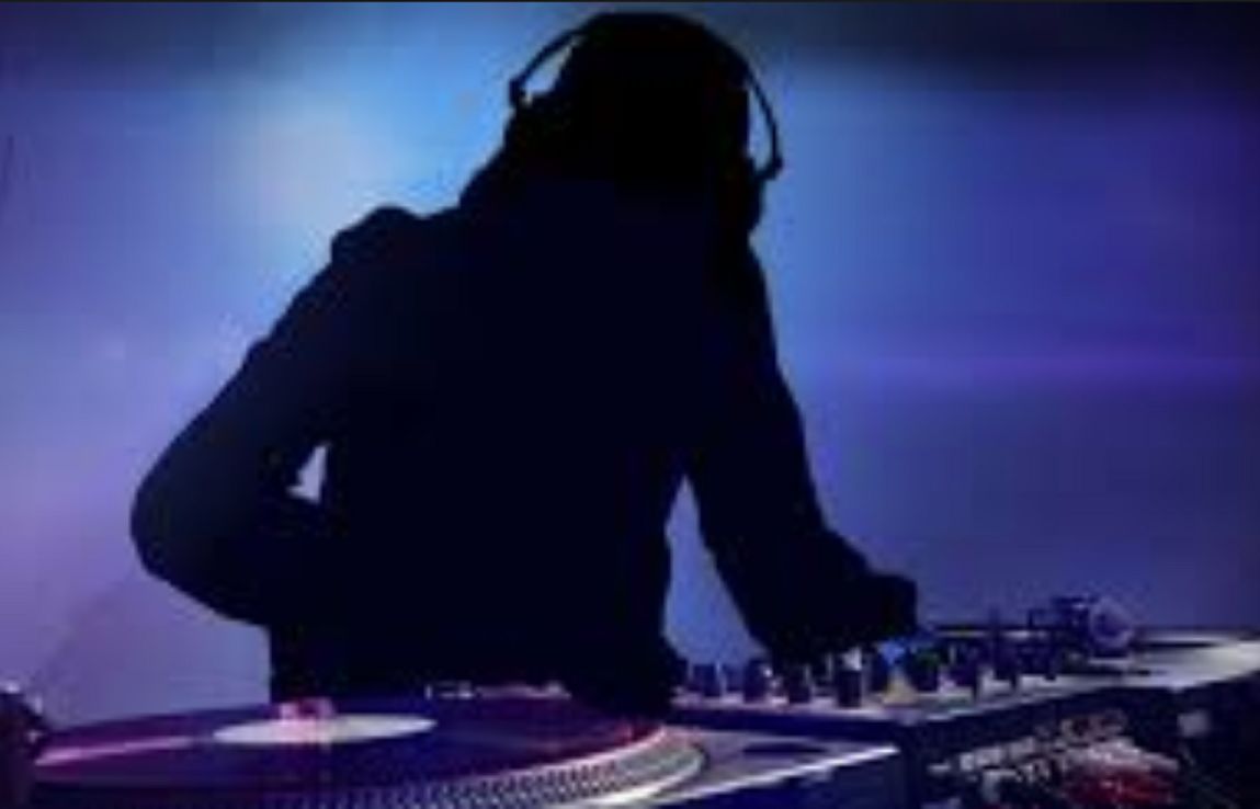 Deejay killed for playing boring music