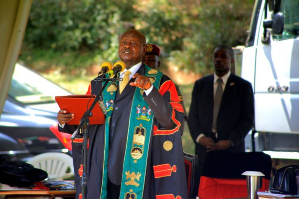 Museveni advises unemployed graduates to join comedy
