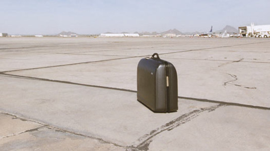 Abandoned suitcase paralyses traffic