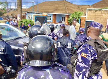 FDC condemns police and military siege of their headquarters
