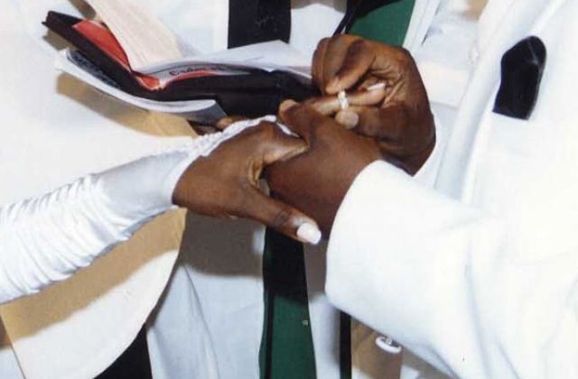 Marriage and divorce bill collapses again