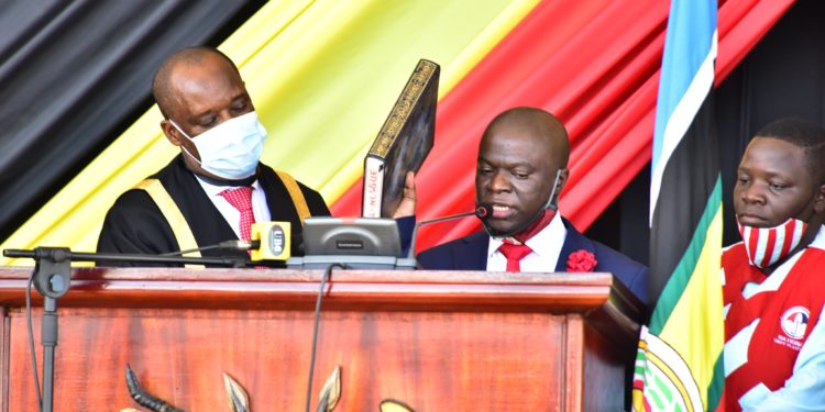 Ssegirinya promises to give Shs100,000 every month to each family in Kawempe North