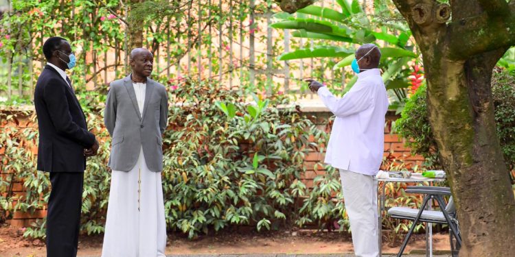 President Museveni hosts Kabaka at Nakasero