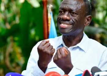 Besigye unveils back-to-school plan