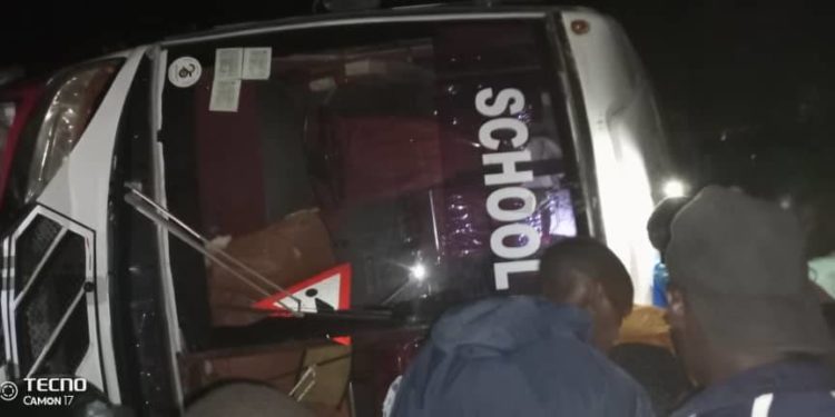 Accident leaves 30 students injured
