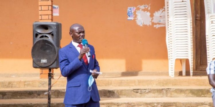 Bukoto South MP returns shs 40m budget deal handshake