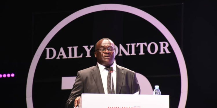 Chief Justice supports regulation of social media