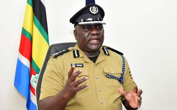 Museveni promotes Enanga, 772 other police officers
