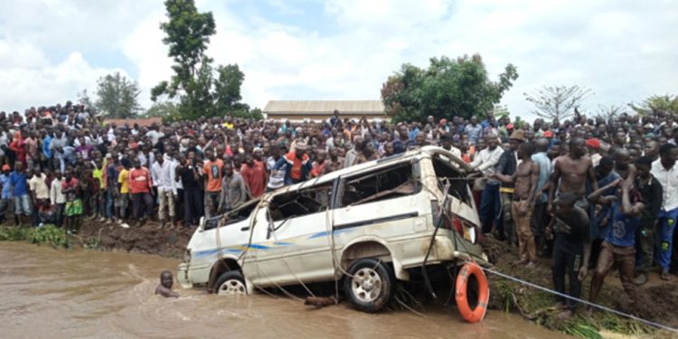 Death toll in floods rises to 23, hundreds homeless