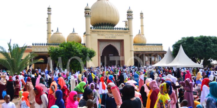 Muslims to promote Halal products