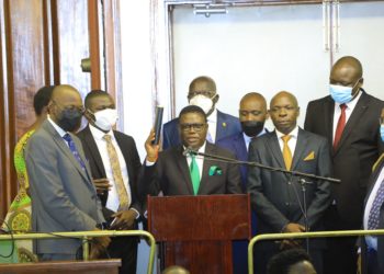 Social justice advocates challenge Mao on professionalism