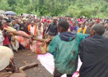 Kasese landslides kill 10, 18 others still missing