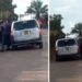 WATCH: Gunmen in military fatigue kidnap Pakistani car dealer, rob him