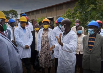 Scientists run to money lenders to fund government projects