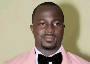 Ebola claims fifth health worker in one month