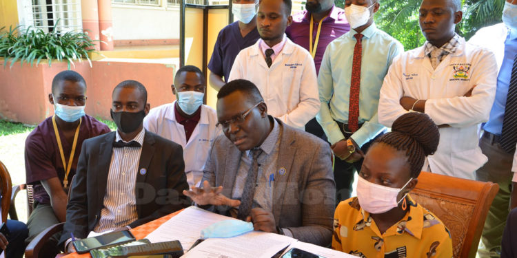 Ebola: Doctors want Kampala to go into lockdown