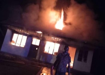 11 children killed in school fire