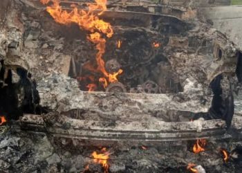 Traffic paralysed as vehicle catches fire along Kampala-Masaka highway  