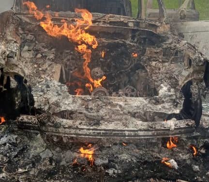 Traffic paralysed as vehicle catches fire along Kampala-Masaka highway