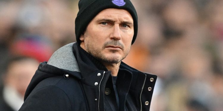 Troubled Everton sack manager Lampard
