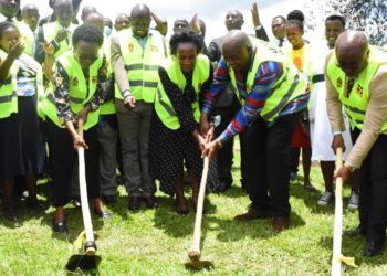 Health minister commissions works at Kambuga hospital