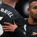 Arsenal regain five-point lead with Fulham stroll, Casemiro off as Man Utd draw