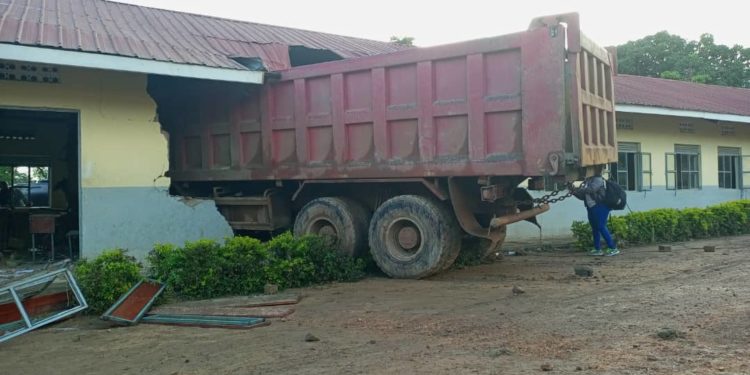 Museveni orders Shs5m compensation for Kasaka SS accident victims