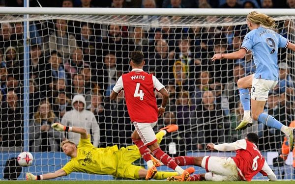 Man City outclass Arsenal to take control of Premier League title race
