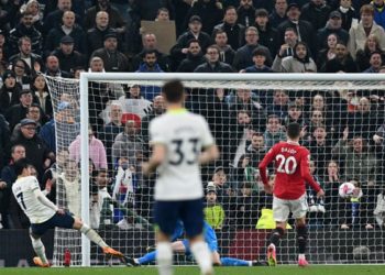 Son caps Spurs fightback to rescue Man Utd draw