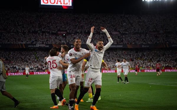 Sevilla dump shambolic Man United out in Europa League quarters