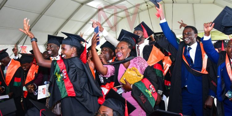 Over 34,000 applicants fight for 218 govt jobs