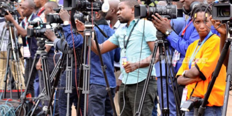 Journalists asked to unite