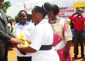 Health systems urged to prioritize midwives