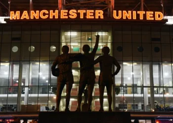 Man Utd expect record revenue despite takeover saga
