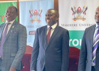 Mak, AICAD unveil platform to ease scientific research