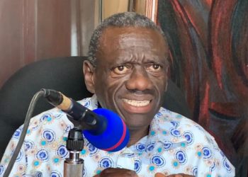 FDC is totally dysfunctional – Besigye