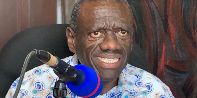 FDC is totally dysfunctional – Besigye