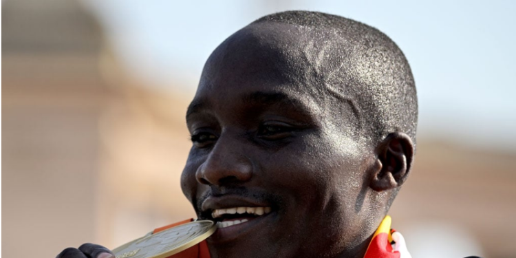 Uganda’s Kiplangat wins men’s world marathon title