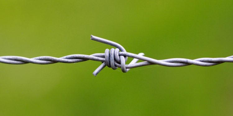Local manufacturers call for ban on barbed wire imports