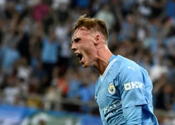 Chelsea sign rising star Palmer from Man City