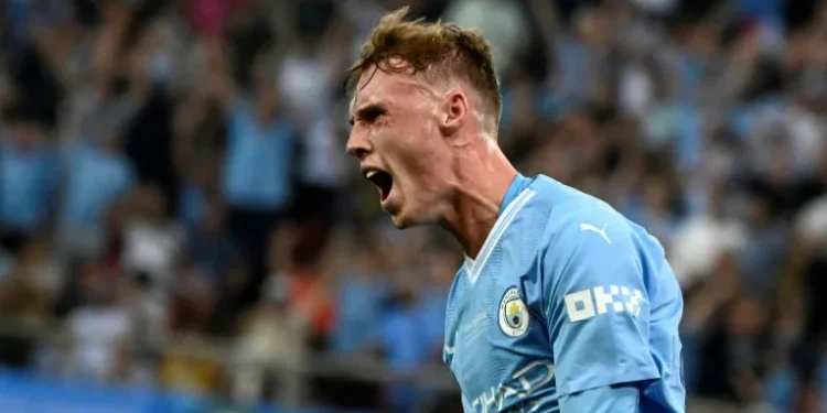 Chelsea sign rising star Palmer from Man City